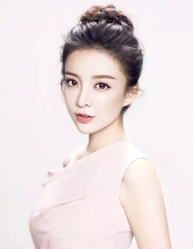 《延禧攻略》中饰演"玲珑" 陈偌汐是一位非常棒的女演员,能够在屏幕
