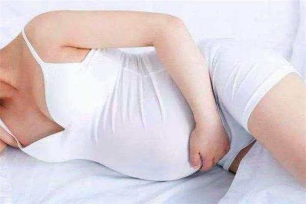 孕妇老是睡不好,该如何调整呢,下面这几点都