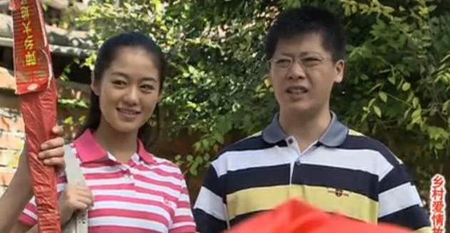 王小蒙回归《乡村爱情12》,晒美照秀长腿被热议与永强已不般配 bt365足彩