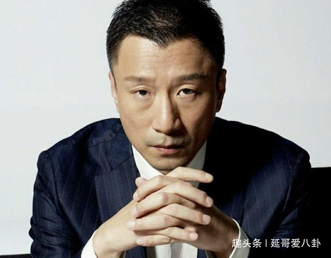孙红雷为聚会抽雪茄道歉,网友:华强哥抽烟不是很正常吗? 十博10bet官网
