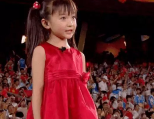 当年她因长相替林妙可“假唱”,如今颜值逆袭,美到完全认不出来 盈丰国际官网