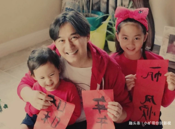本以为黄多多打扮够成熟了,看见范朵朵后,网友:还是作业太少! 彩赢网申搏官网