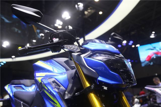 豪爵携300CC级车型归来,“双缸”水冷动力配ABS,177KG预售2.2万 博狗官网bogou