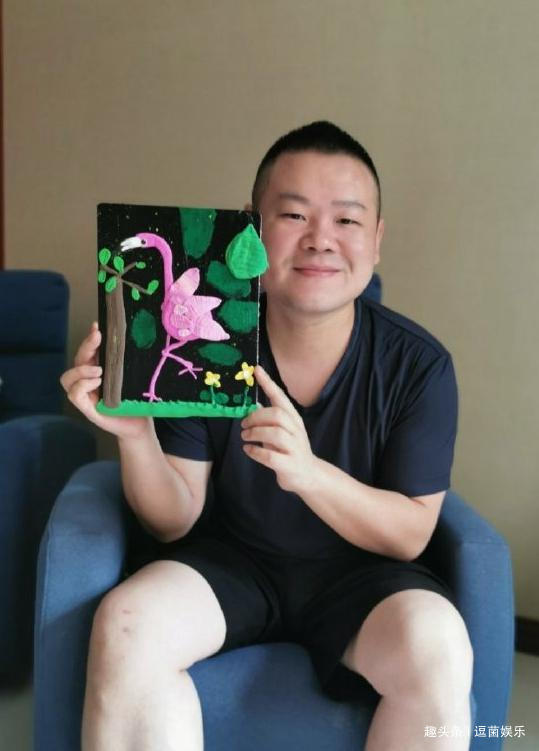 岳云鹏小女儿近照曝光,基因超强大,父女俩像粘贴复制 必发88客户端