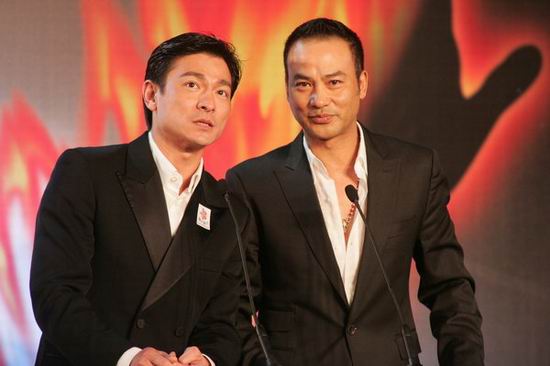任达华曝近况:右手未拆线有点肿 换衣抹身靠太太 99真人平台