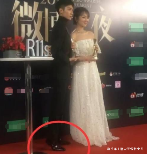当明星身高不够:鹿晗蔡徐坤都踮脚,唯有张艺兴太实在 钱柜777官网