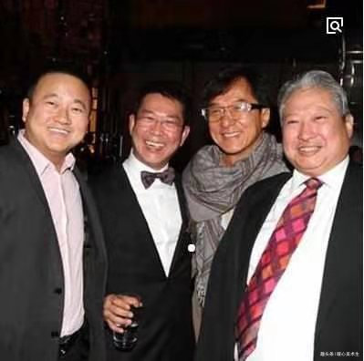 当年“七小福”中的元彪嫁女, 为何香港明星坐出租车来? 澳门凯旋门电子游艺