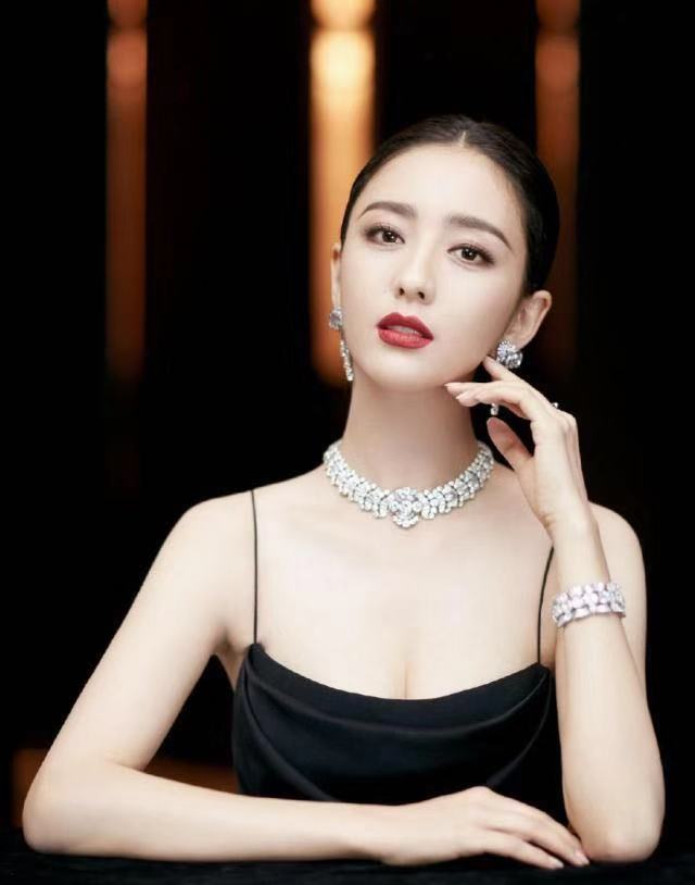 来自新疆的九位明星,除了迪丽热巴、古力娜扎你还知道谁?
