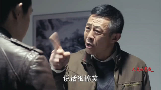 51岁侯勇全家近况:发妻因离婚患抑郁症!侯勇却三婚娶小20岁娇妻 澳门凯旋门娱乐平台