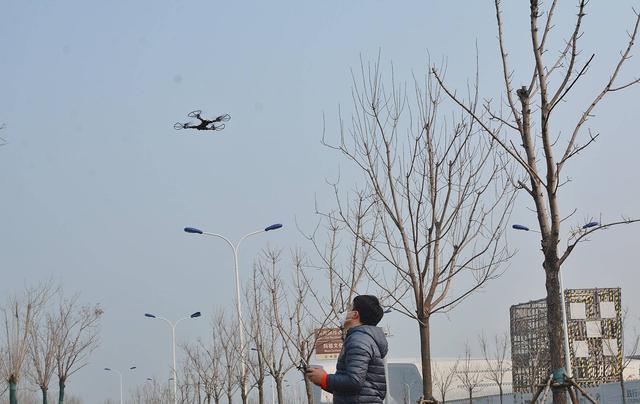 399元买了个5G传输无人机，能远程传输，配合智能手机效果更好