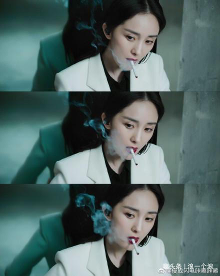 35岁的杨幂和赵丽颖同时选择转型，看到她们的新剧你觉得谁赢了？