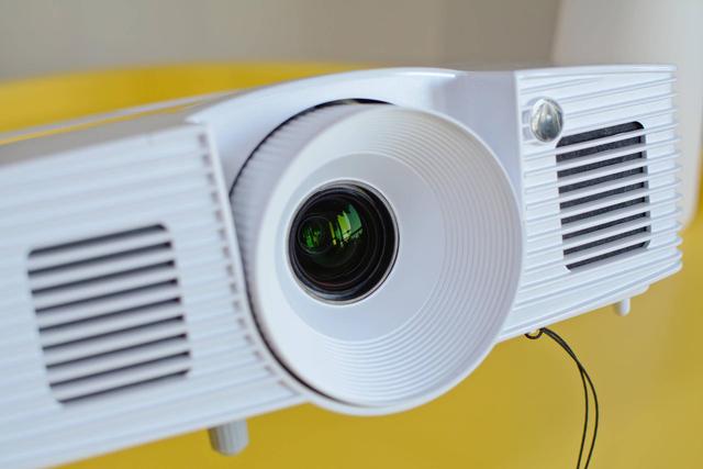 3500元打造家庭影院，1080P+3400流明+智能3D，宏碁投影仪评测