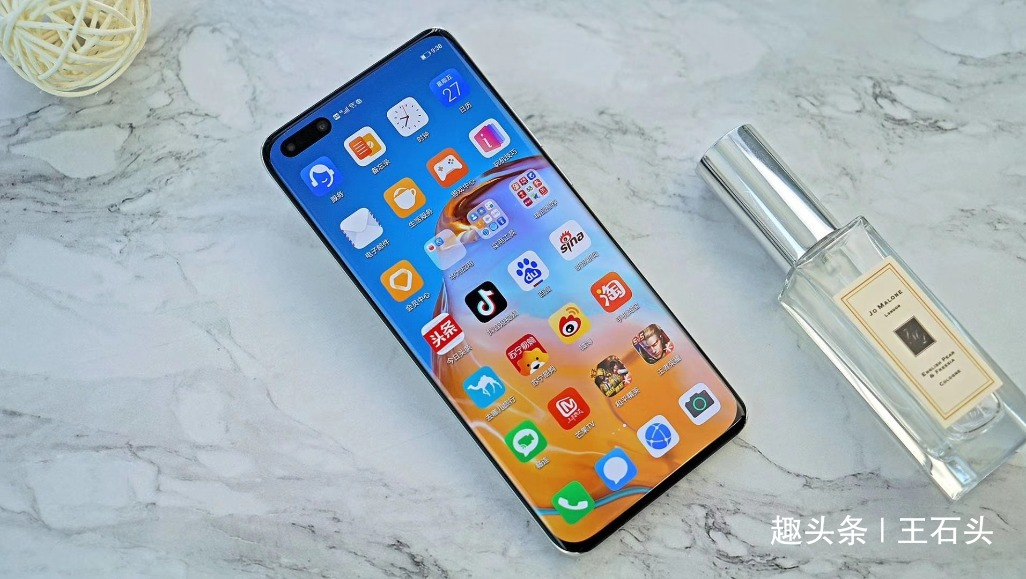 价格对标华为，小米10登上国际舞台！高管：华为是学习的榜样！