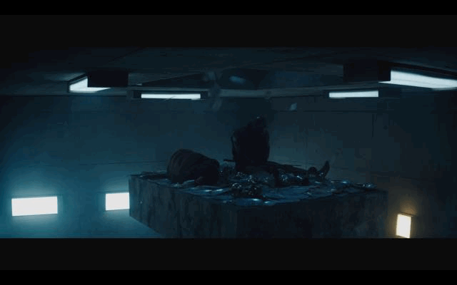 上层吃肉,底层吃人,为活命人类变畜牲