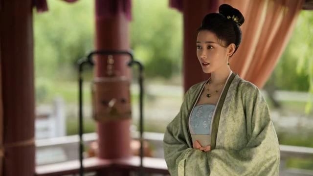 张天爱在《太子妃》中的古装那么惊艳，在《清平乐》中表现一般