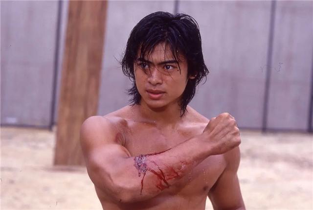 《力王》不为人知的幕后故事：林雪装扮“怪物”，票房只有214万