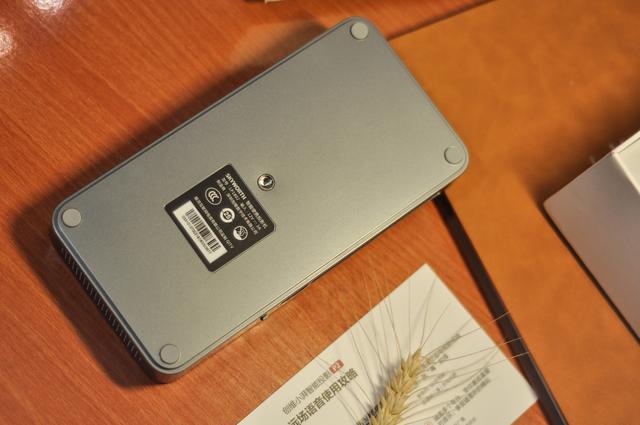 语音控制还支持智能矫正，购买微型投影仪选创维就对了