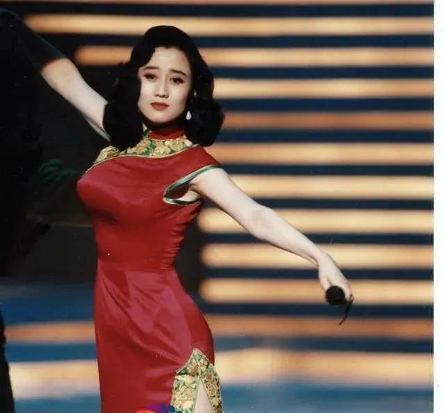 从李连杰的自述中，我发现：李连杰从来没有爱过黄秋燕