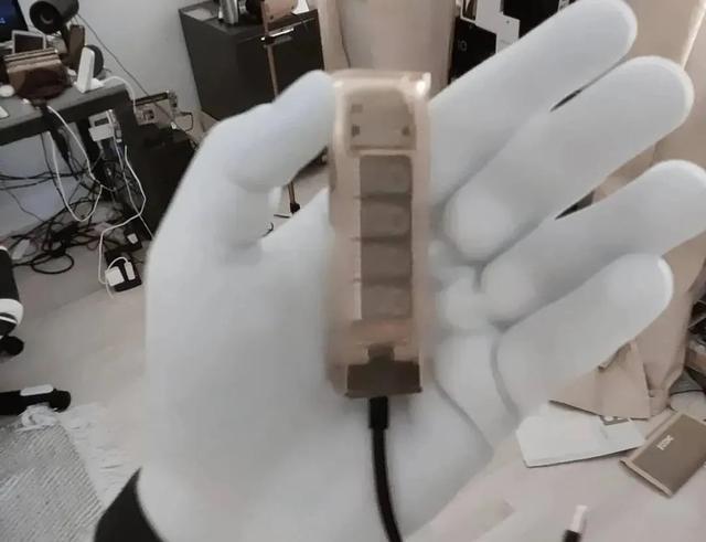 一加8Pro相机能透视,网友:我的隐私怎么办?