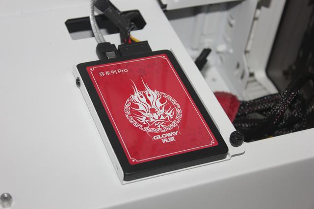 国产之光！光威弈Pro 256G固态硬盘完美体验