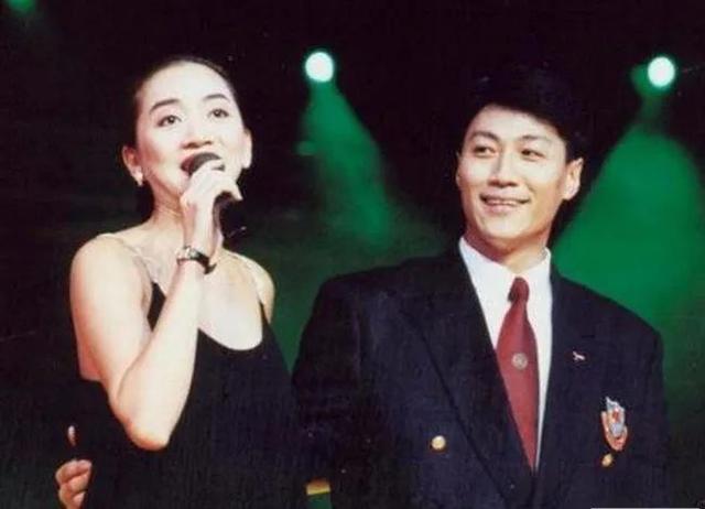 《鼠胆龙威》25年，有人离世，有人嫁入豪门，张学友4年没拍戏了