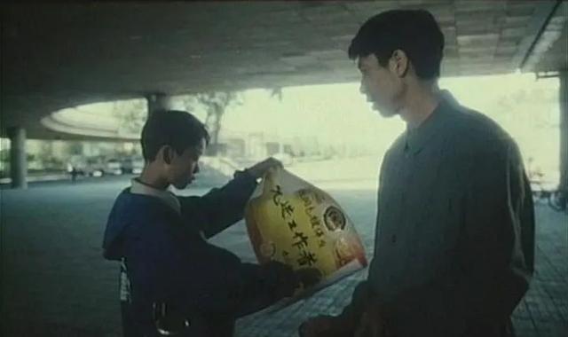 1996年，王朔与冯小刚联手拍了一片，拍出后被禁映8年