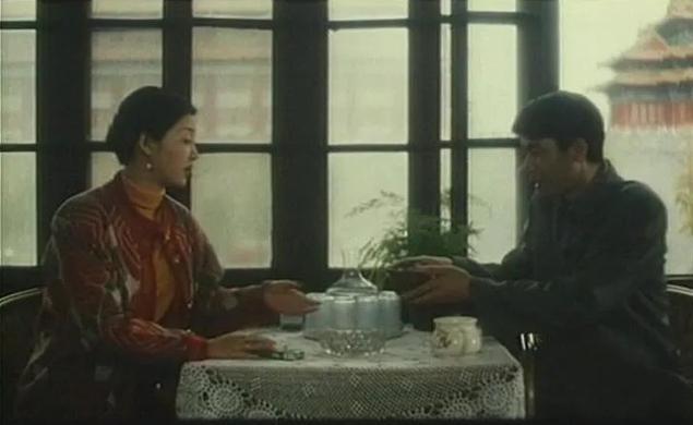 1996年，王朔与冯小刚联手拍了一片，拍出后被禁映8年