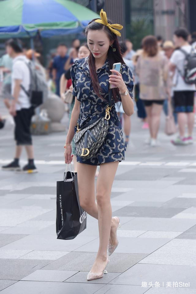 一分钟教你打造时尚的夏日风情，这几双好看的高跟鞋，我太爱了