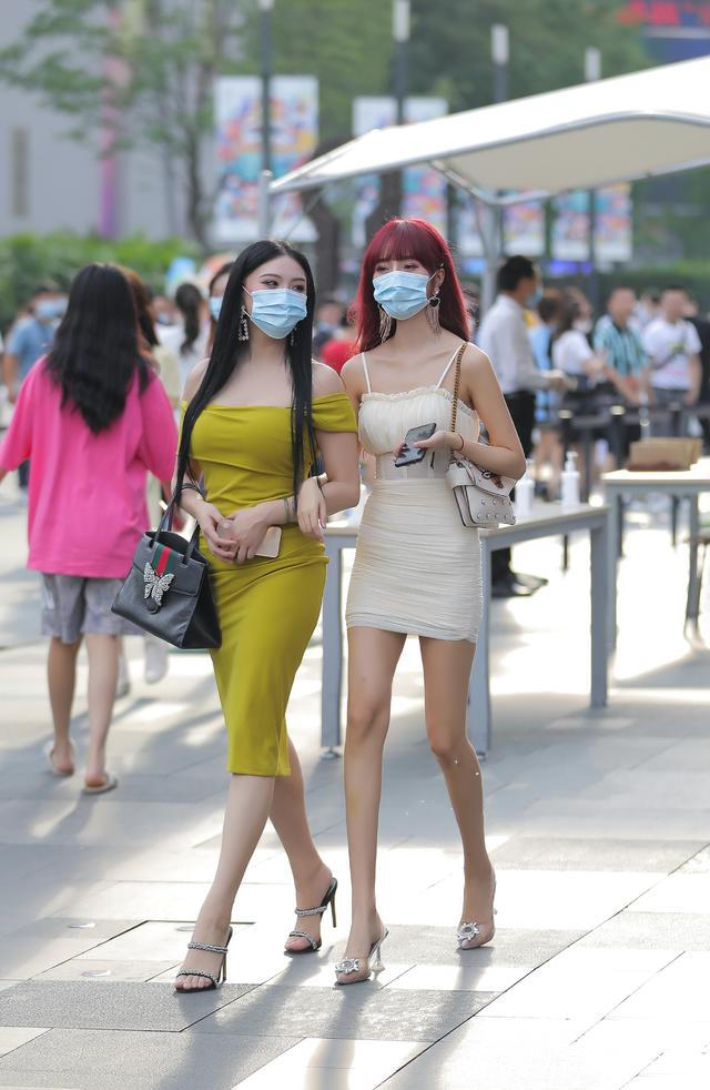 一分钟教你打造时尚的夏日风情，这几双好看的高跟鞋，我太爱了