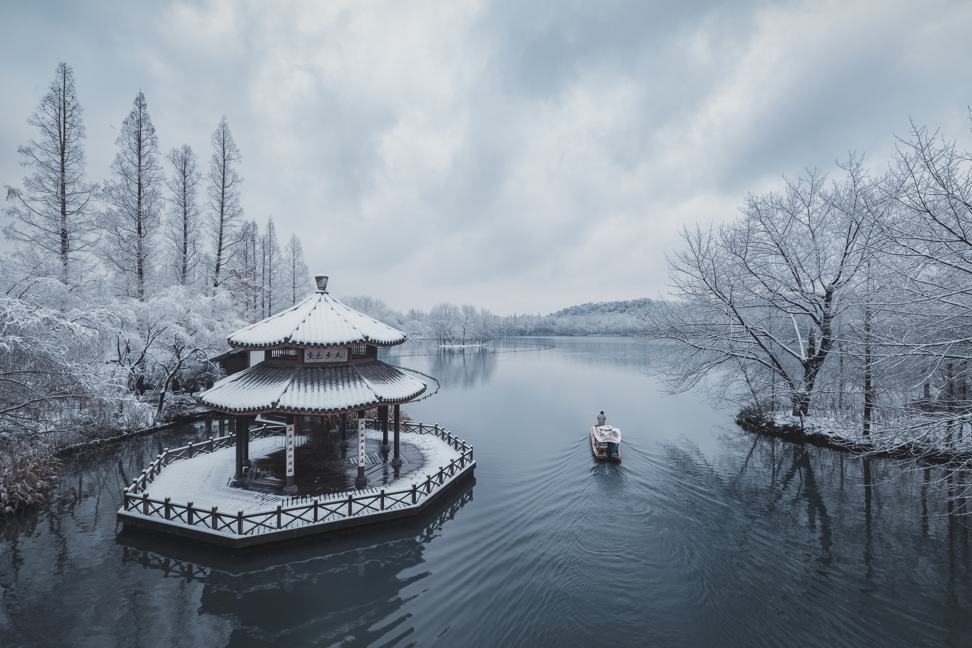 摄图网_500819194_banner_青舟孤影(企业商用).jpg