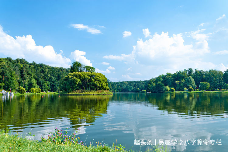 大运：晚年子孝孙贤，越老运势越好的八字