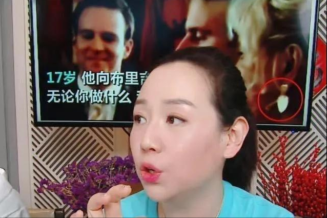 童星少儿主持，38岁国民闺女关凌，一双儿女取名姬关枪和姬冠花