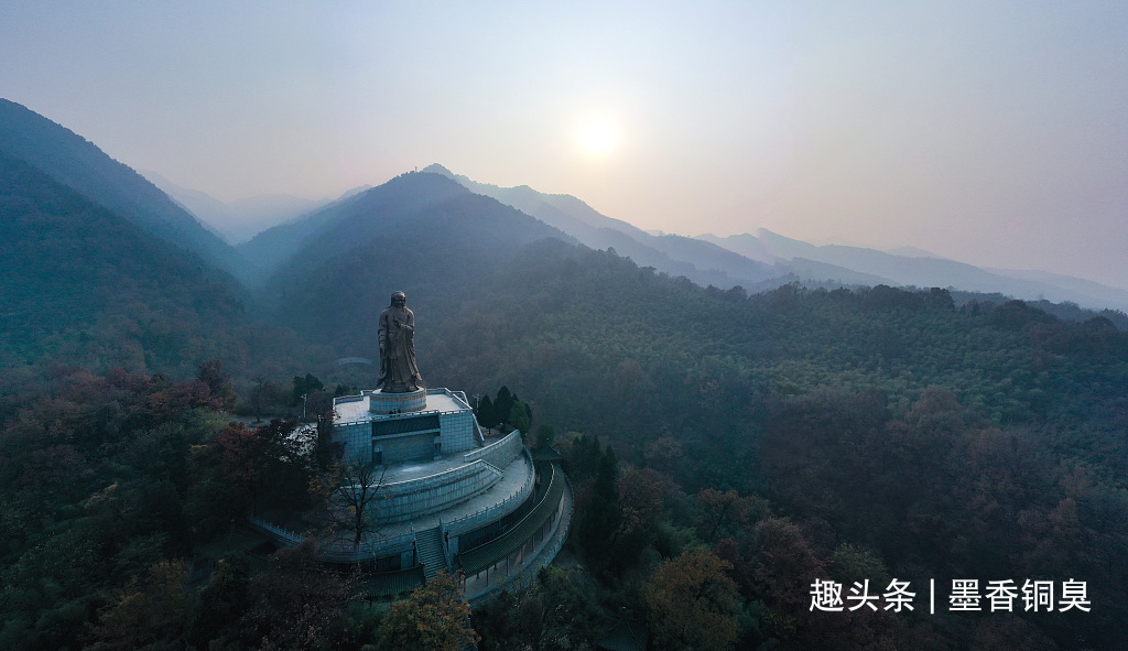 周易中关于“月变日不变，日变月不变”