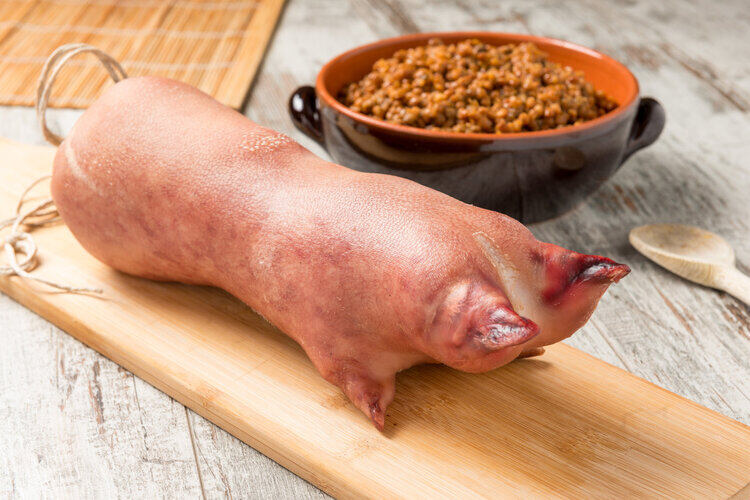 猪肉含有大量激素，吃多了对身体有害还会致癌？将大实话告诉你