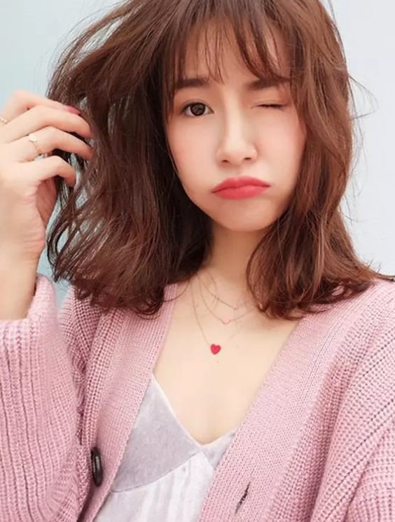 张子萱退出娱乐圈后,本人也是如此优秀,怪不得陈赫喜欢