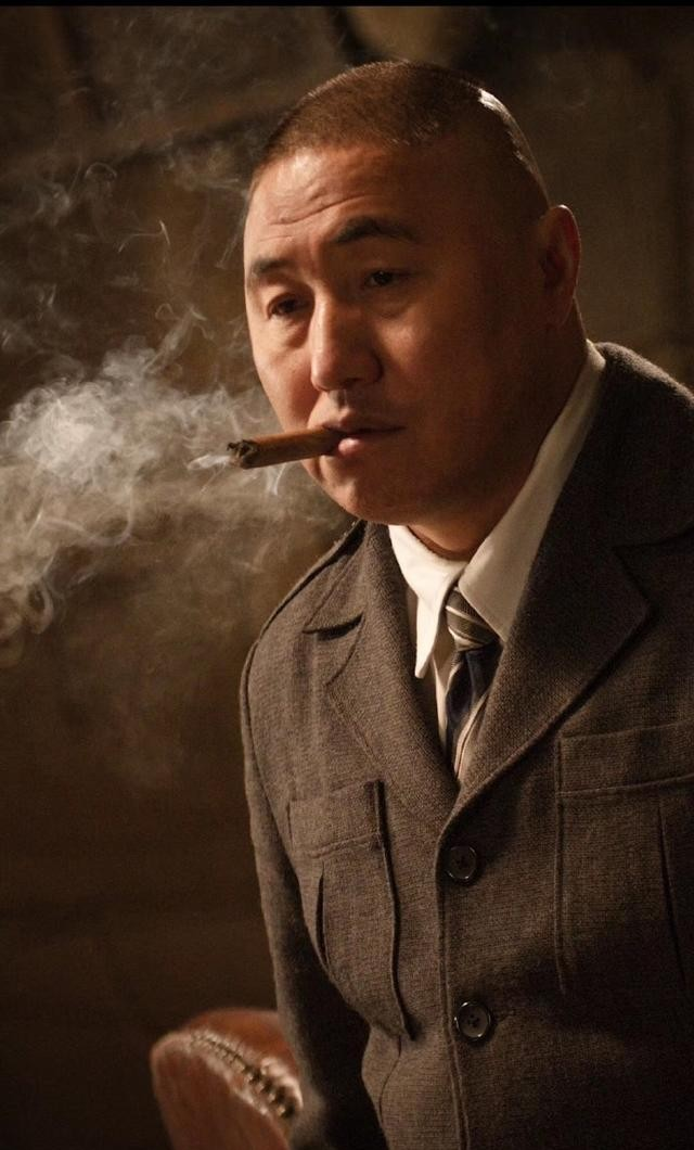 李保国与赵忠祥同天逝世,曾出演《举起手来》的喷火鬼子!