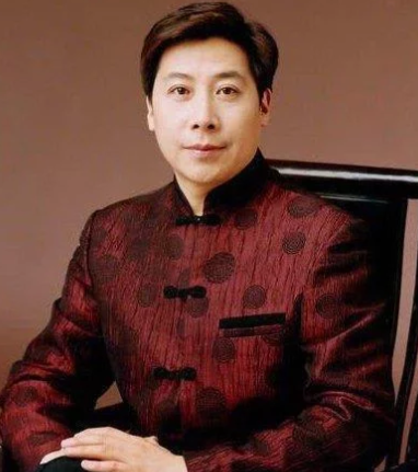 53岁梦鸽前男友身份曝光,原来是咱们熟悉的他,感谢当年不嫁恩!