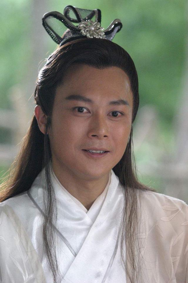 被称为"最帅反派",却因病退出娱乐圈,自嘲是坏人演太多