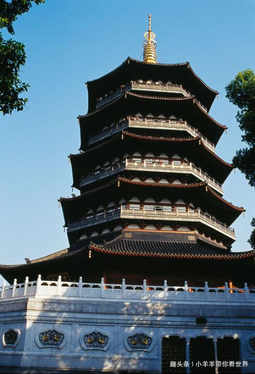 一组老照片,雷峰塔1924年倒塌前的古貌