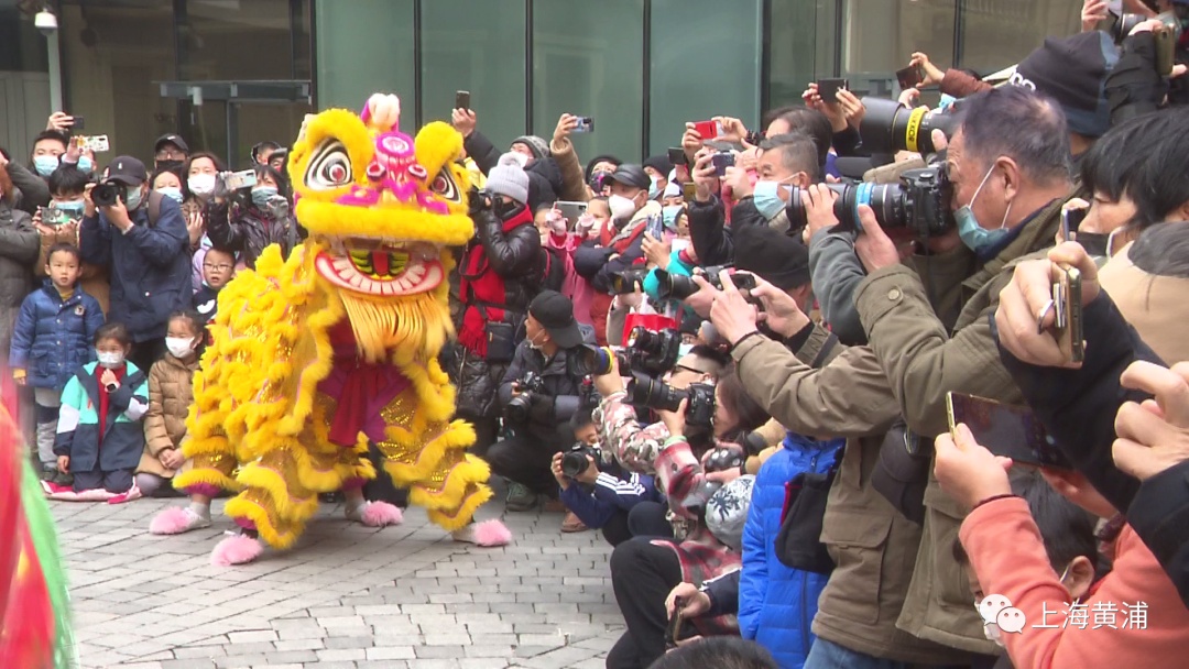 爱申活暖心春丨舞龙舞狮迎接新年 思南公馆民俗氛围浓 上观新闻 爱申活暖心春丨舞龙舞狮迎接新年 思南公馆民俗氛围浓 上观新闻